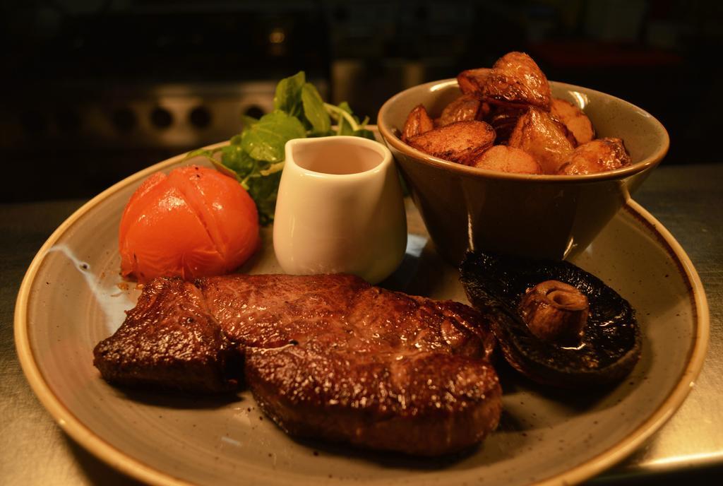 The Oxenham Arms Hotel Devon South Zeal Экстерьер фото