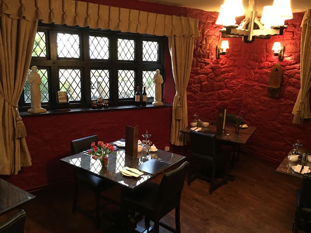 The Oxenham Arms Hotel Devon South Zeal Экстерьер фото